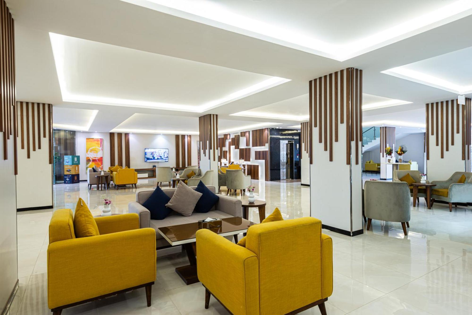 The Palace Hotel Suites Khamis Mushait Exterior foto